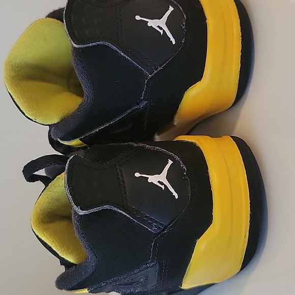 Jordan 4 Retro - Picture 3 of 4